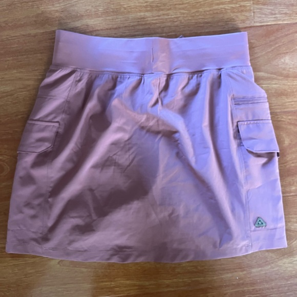 pink athletic skort - Picture 2 of 4